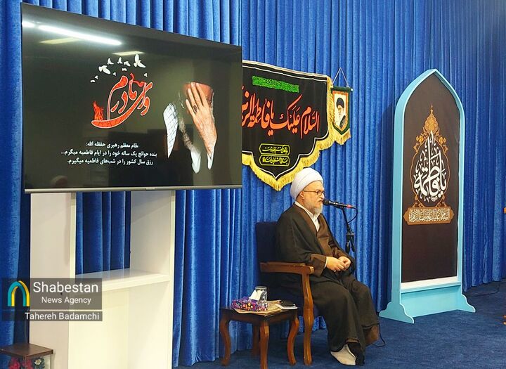 محفل عزای فاطمی در محل دفتر امام جمعه کرمان برگزار شد