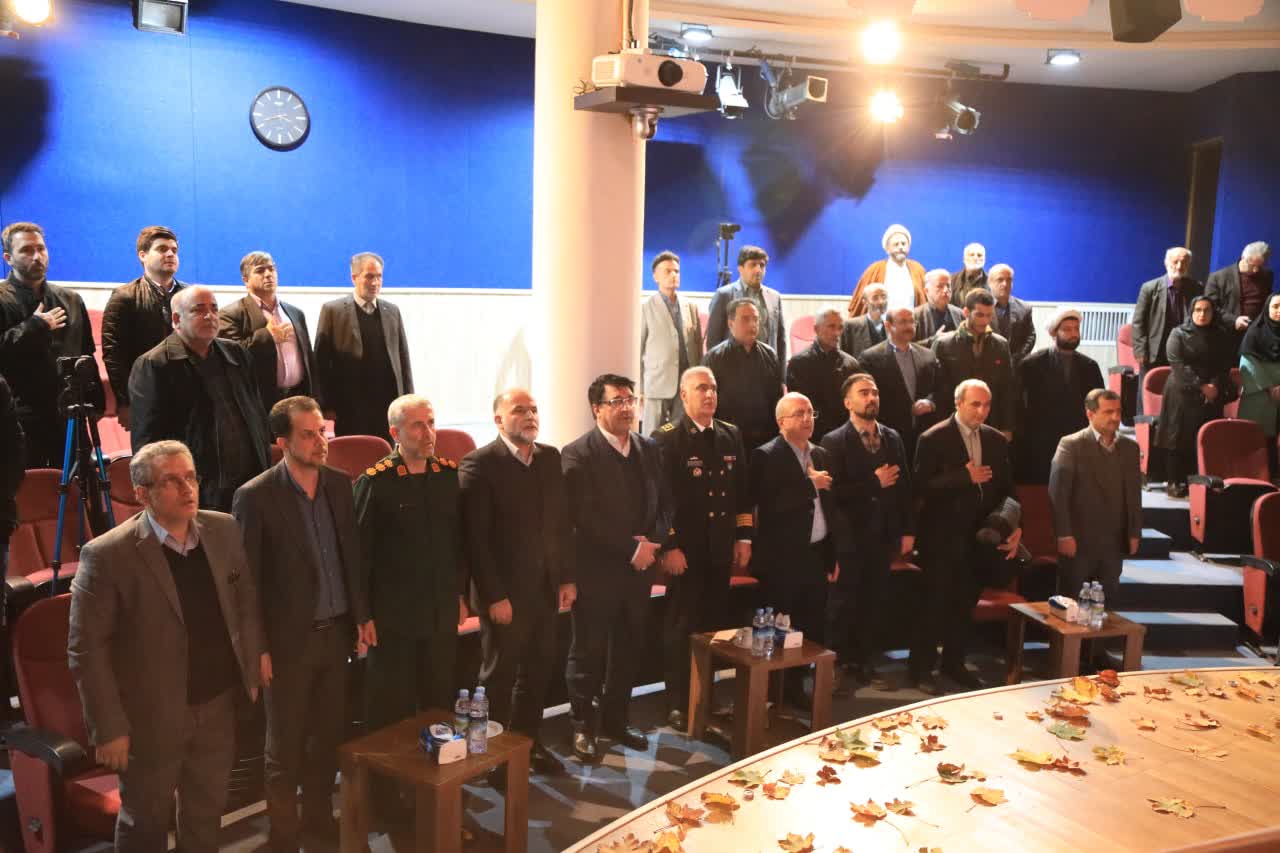 «شعر ایثار» بر سرخی افق فخر میفروشد