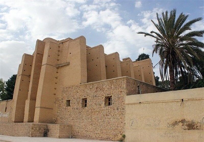 مسجد جامع نیریز؛ از نخستین مساجد تکایوانی تا شاهکار هنر گچبری