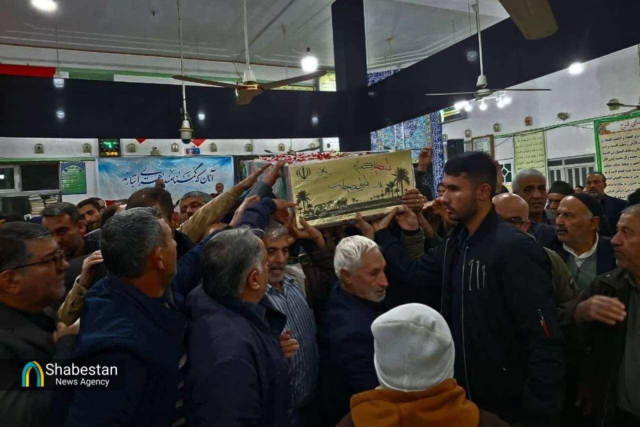 وداع با شهید گمنام در مسجد جامع آزادشهر