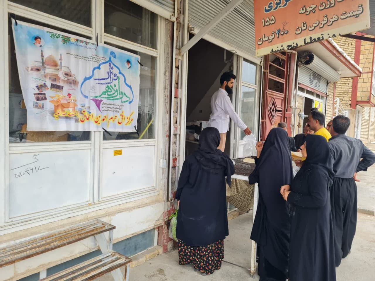 تهیه و توزیع ۱۷ قوطی شیر خشک برای نوزدان کم برخوردار سرپل ذهابی