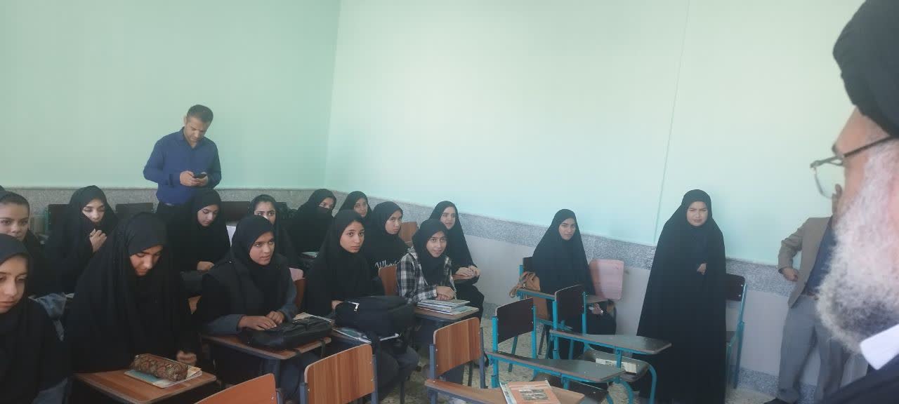 از دیدار با خانواده شهیدان تا بازدیدهای فشرده از بخش های آموزشی قلعه رئیسی