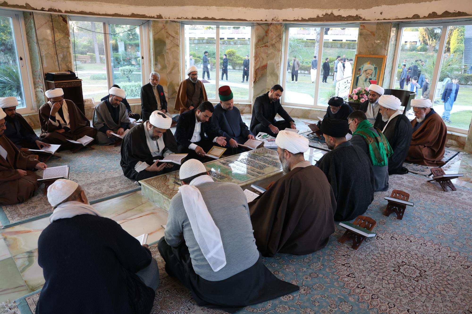 دومین جشنواره بانوان با شعار«فاطمه راه نجات» در کراچی/ اهتزاز پرچم حضرت عباس(ع) در اسلام آباد پاکستان