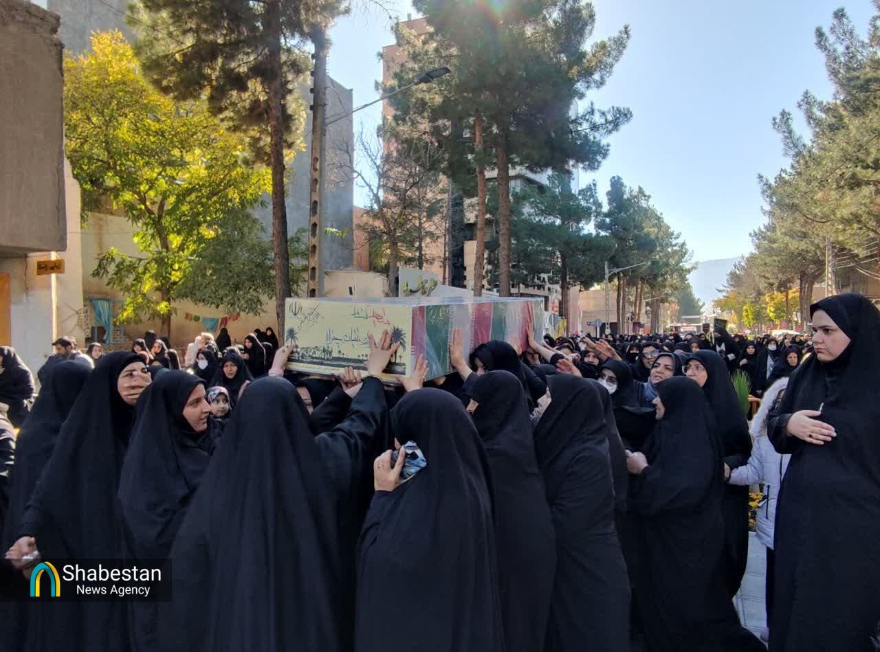 سنگ تمام بیرجندی ها برای لاله های گمنام