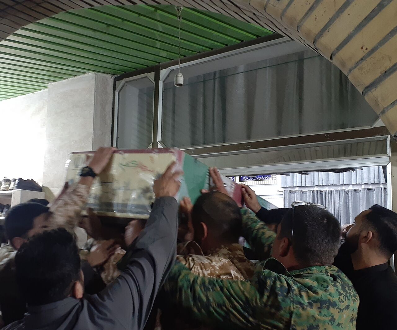 شهدا مقربین رشد معنوی هستند