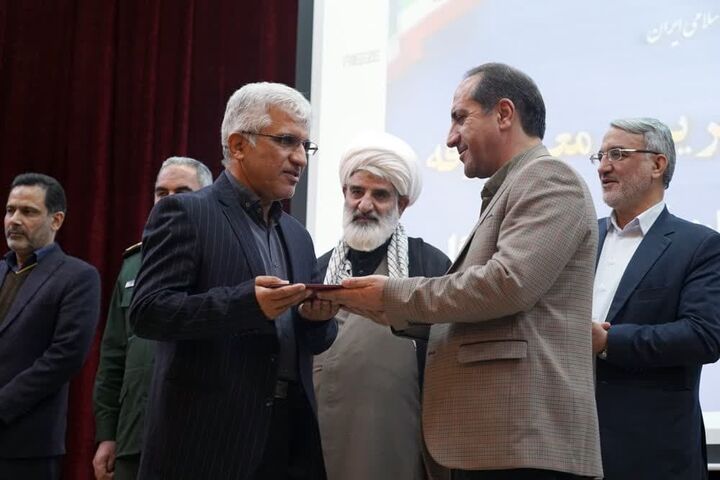 تکریم و معارفه سرپرست فرمانداری شهرستان آران وبیدگل