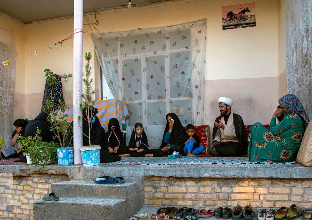 امام جماعت کوچهها؛ از مارمولک کمال تبریزی تا دیواری بتنی که مسئولین ساخته بودند
