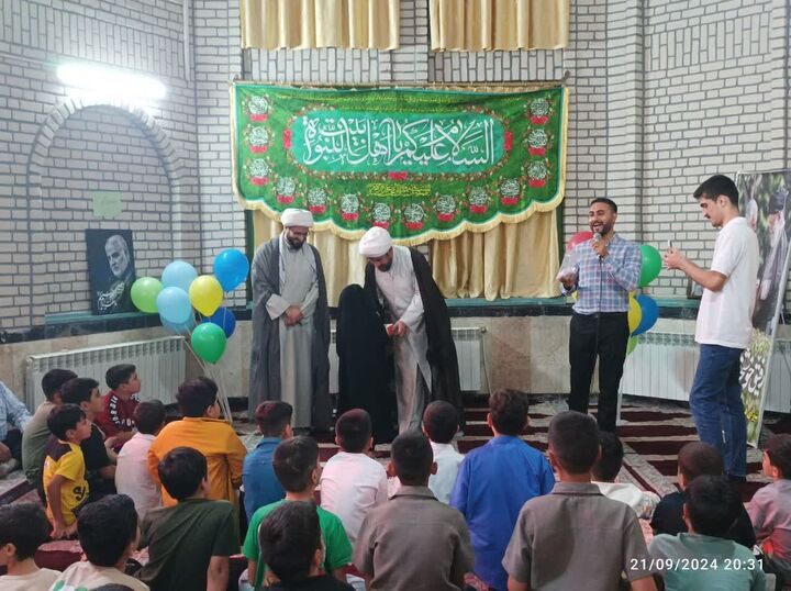 برگزیدگان مسابقه دلنوشته «من الغریب الی الحبیب» کانون‌های مساجد اراک معرفی شدند