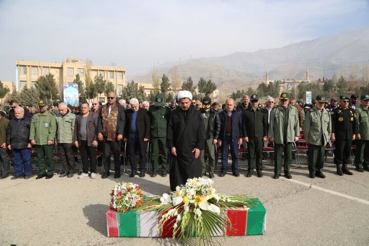 شهدا؛ نخبگان میهن بودند که به دفاع از آن پرداختند