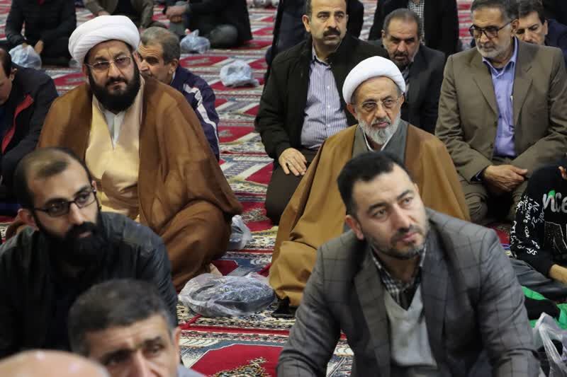 شب یلدا بهانه ای برای دستگیری از نیازمندان و ترویج ساده زیستی باشد