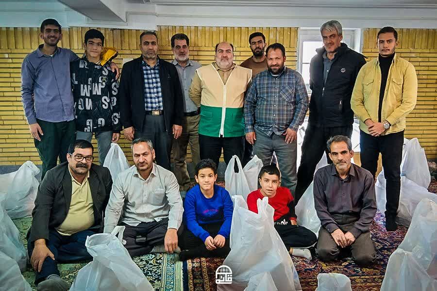 تهیه و توزیع بسته های کمک معیشتی به مناسبت شب یلدا