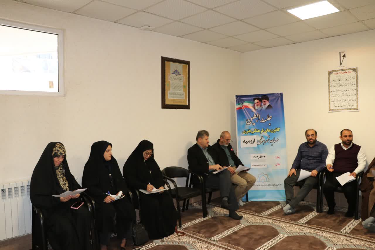 کار تشکیلاتی و نخبهپروری در مسجد بهتر نتیجه میدهد