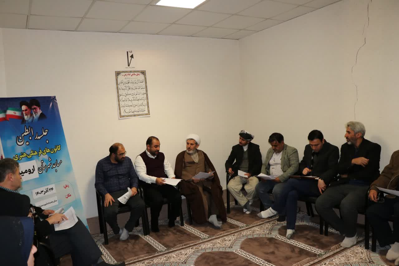 کار تشکیلاتی و نخبهپروری در مسجد بهتر نتیجه میدهد