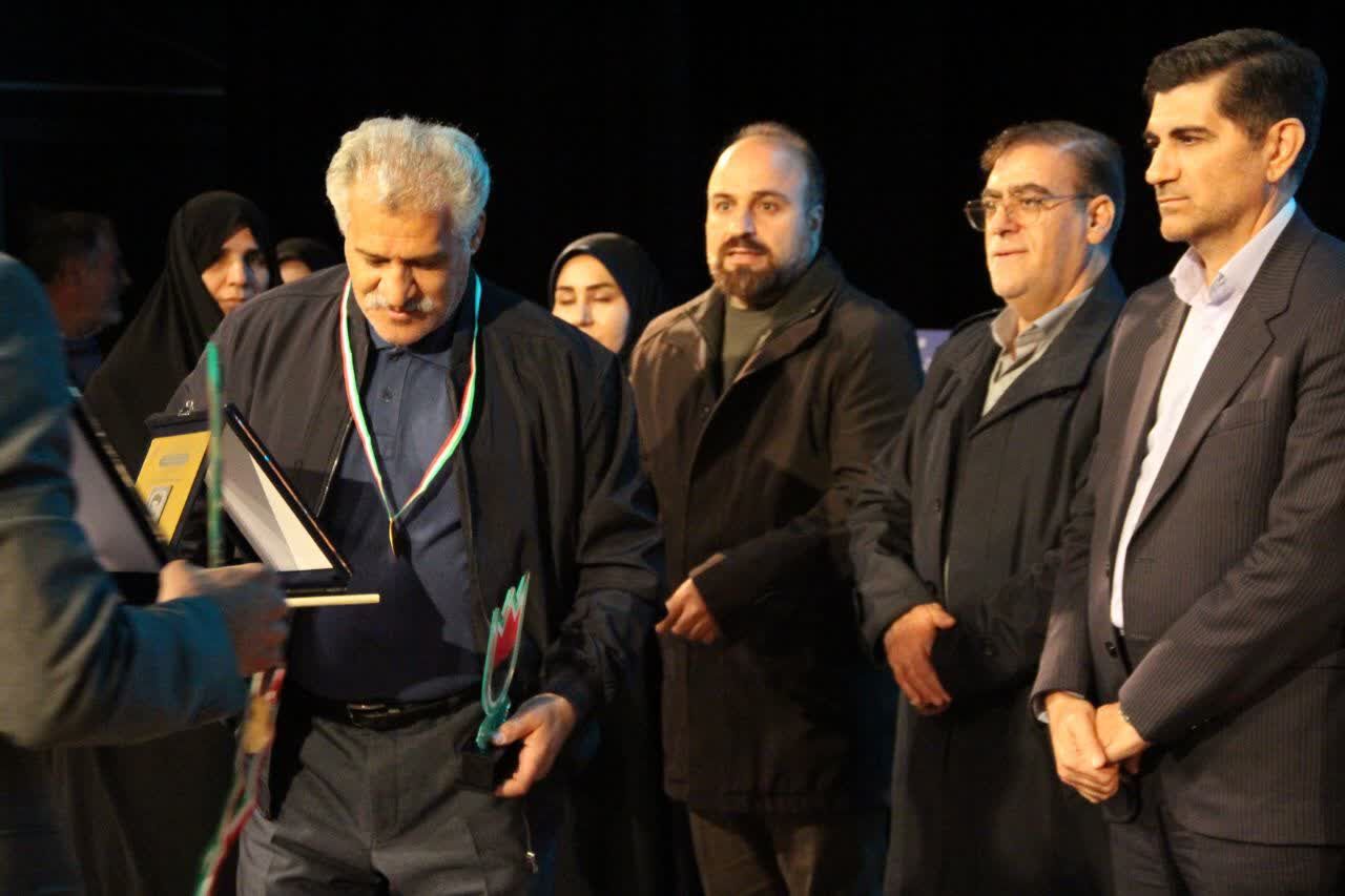 خانواده شهدای رسانه لرستان تجلیل شدند