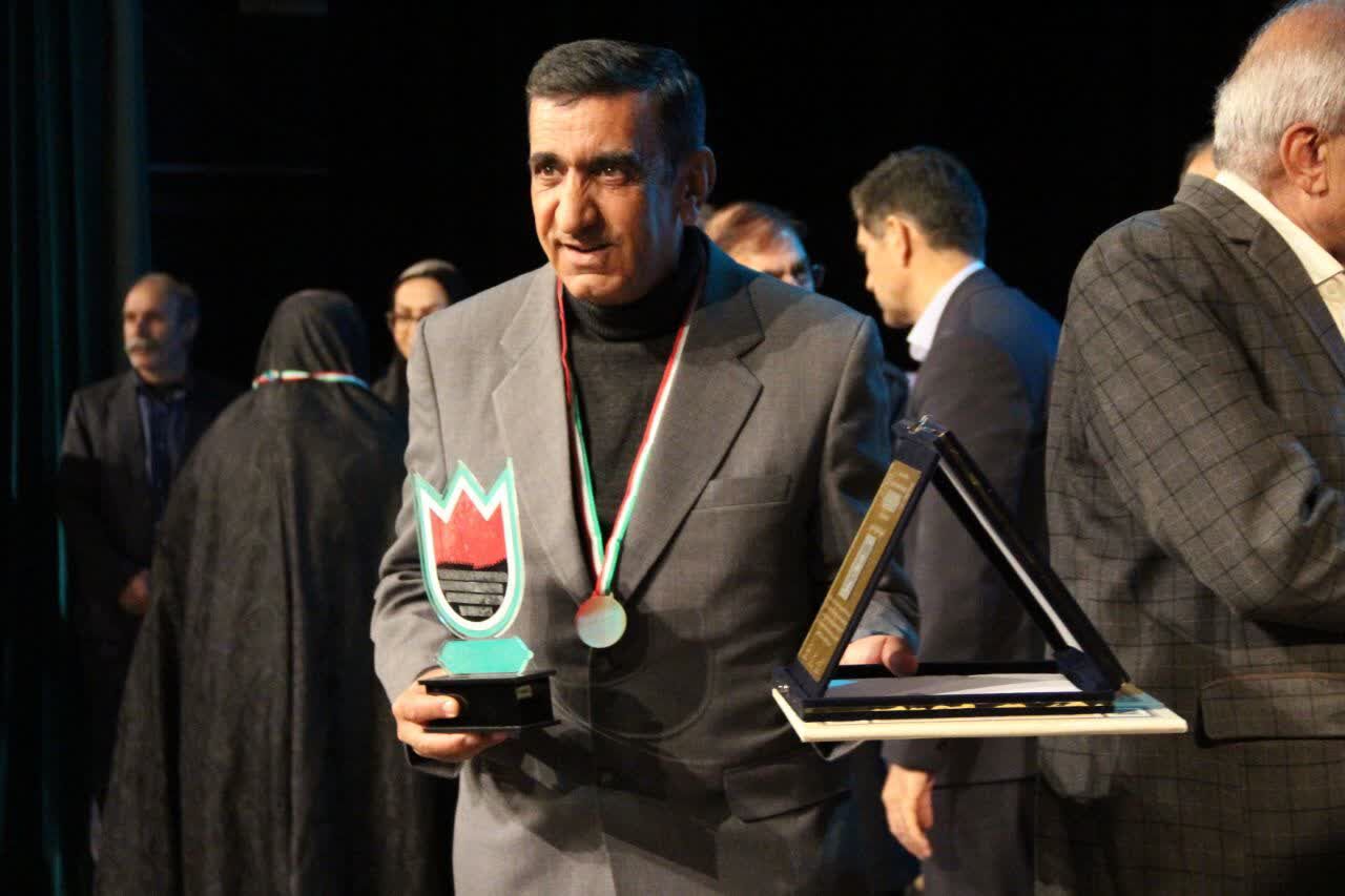 خانواده شهدای رسانه لرستان تجلیل شدند