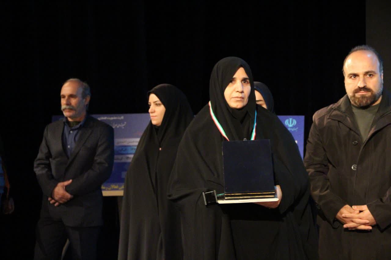 خانواده شهدای رسانه لرستان تجلیل شدند