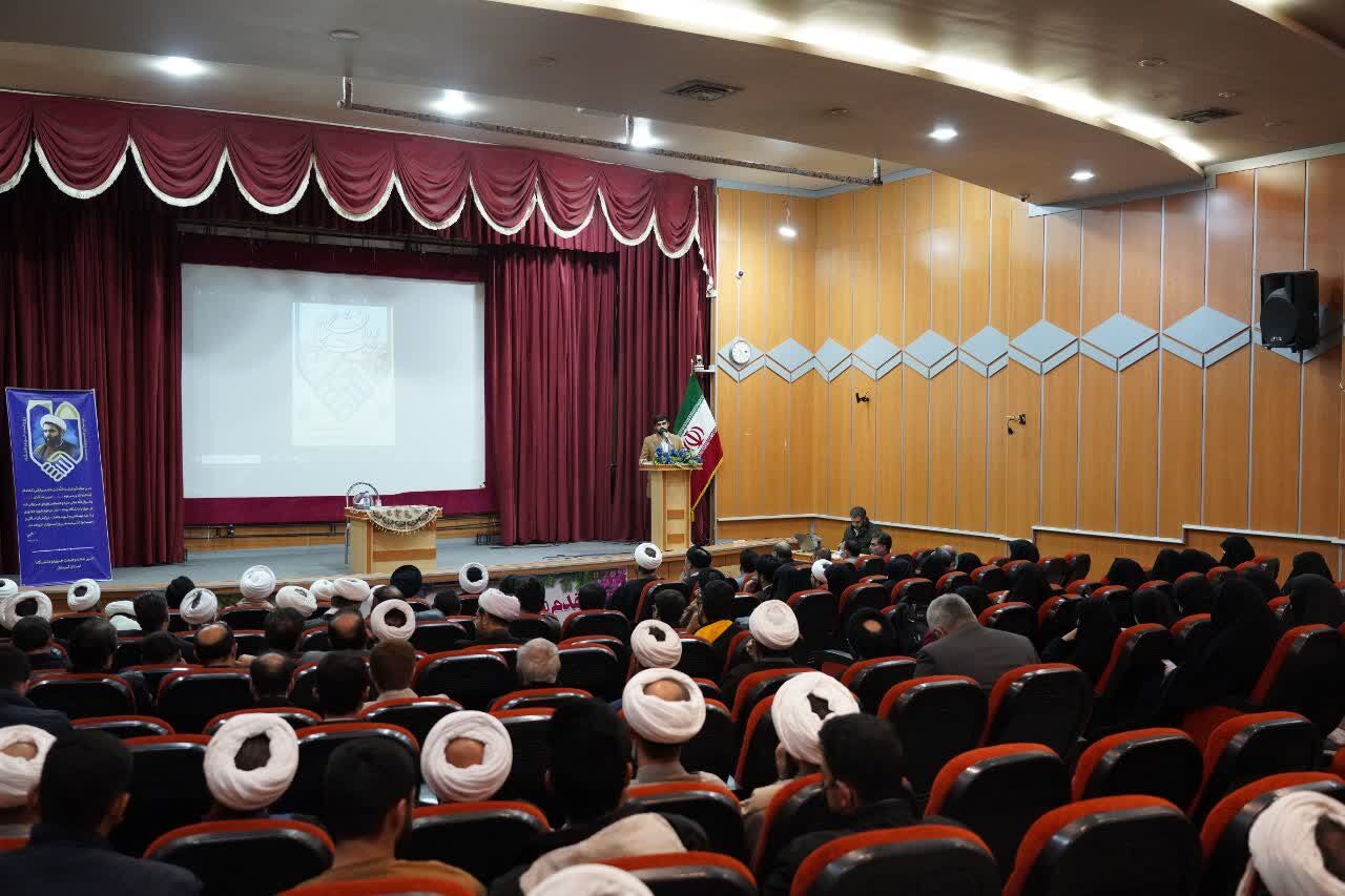 رسالت حوزه و دانشگاه کمک به ارتقای سطح فرهنگی، دینی و تربیتی جامعه است