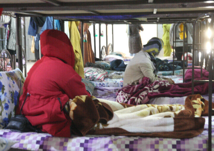 پناه امن زمستان؛ وقتی شهر دست‌هایش را برای بی‌پناهان باز می‌کند