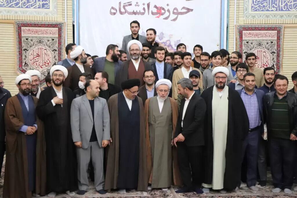 وحدت حوزه و دانشگاه نیازمند باور طرفین است