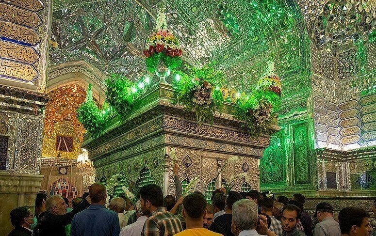 شاهچراغ(ع)، چراغ راه صرفهجویی ملی/ گامی فراتر از پویش دو درجه