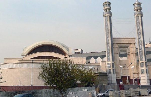 روایت ۳۵ سال خدمات آیتالله سیدفتاح هاشمی تبریزی در مسجد شهرک غرب