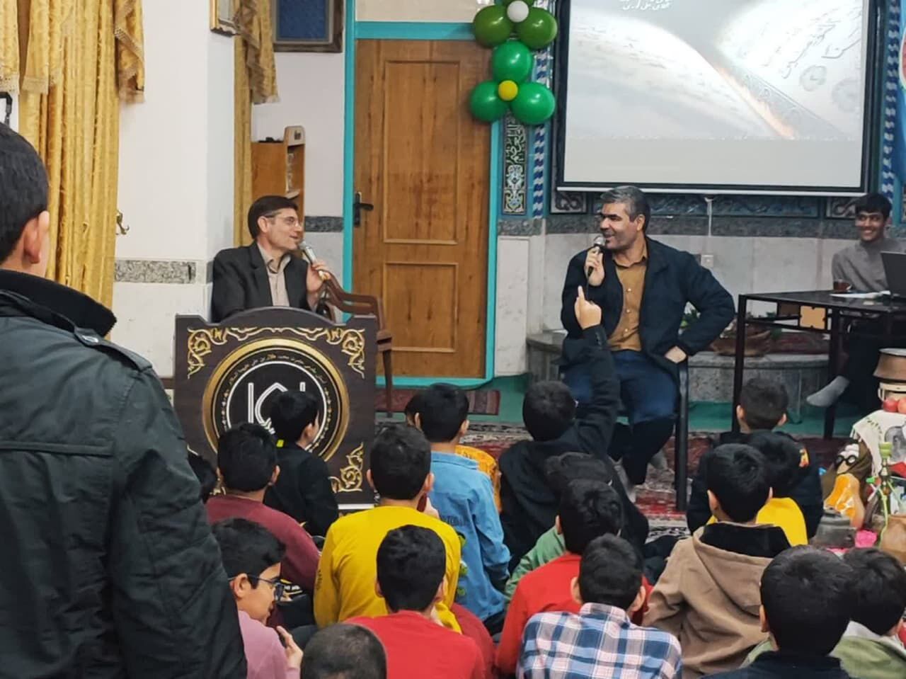 ویژه برنامه «یلدای قرآنی» در مجمع قاریان و حافظان هلال آران و بیدگل برگزار شد