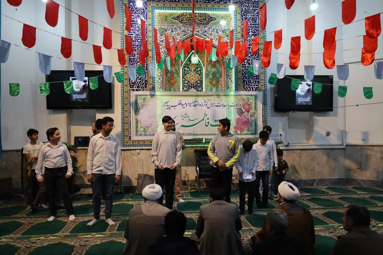 اخلاص و عفت مهمترین ویژگی های اخلاقی حضرت زهرا (س) است