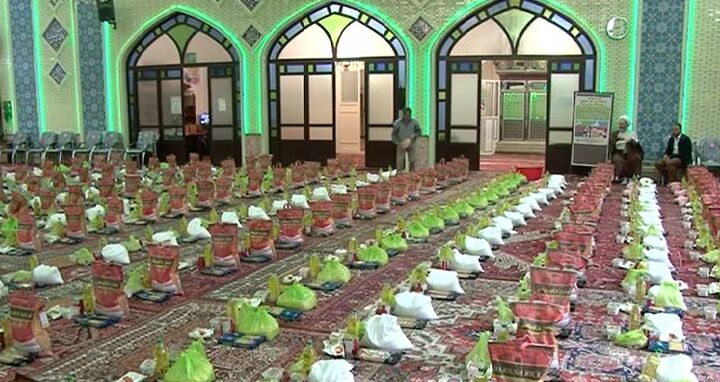 توزیع ۲۰هزار بسته معیشتی میان محرومان توسط بچههای کانون موعود