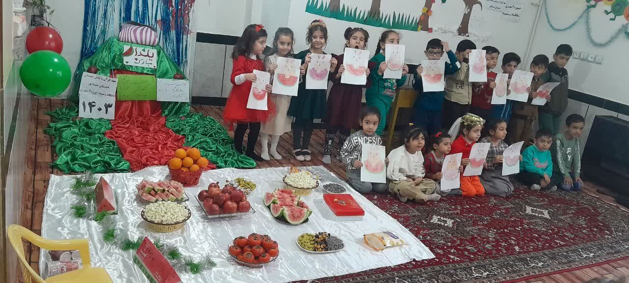 اهدای دو سری جهزیه توسط بانوان مسجدی میاندوآب