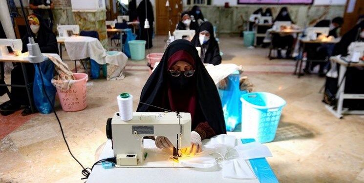 سوزنهایی که امید میدوزند؛ روایت کارگاه دوخت چادر در مسجد جامع اقلید