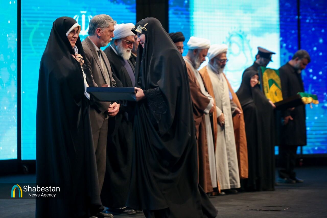 میزبانی از ۹۰ بانوی قرآنی از ۱۹ کشور/ضرورت توجه به پایاننامههای قرآنی
