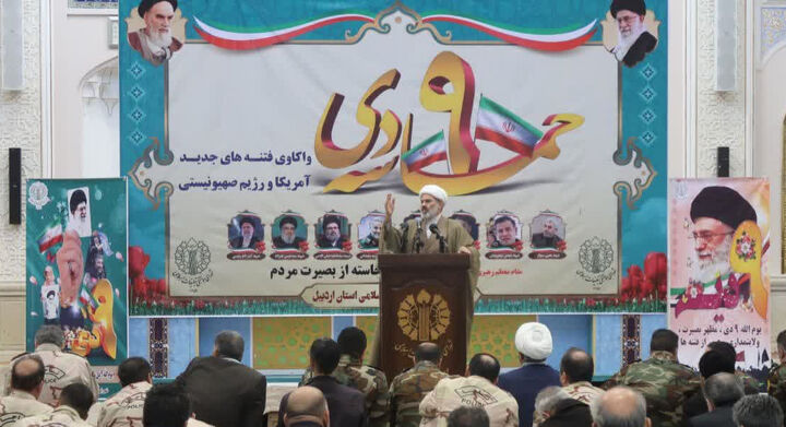 حماسه ۹ دی روز همبستگی با ولایت و نشانه تقوای اجتماعی است