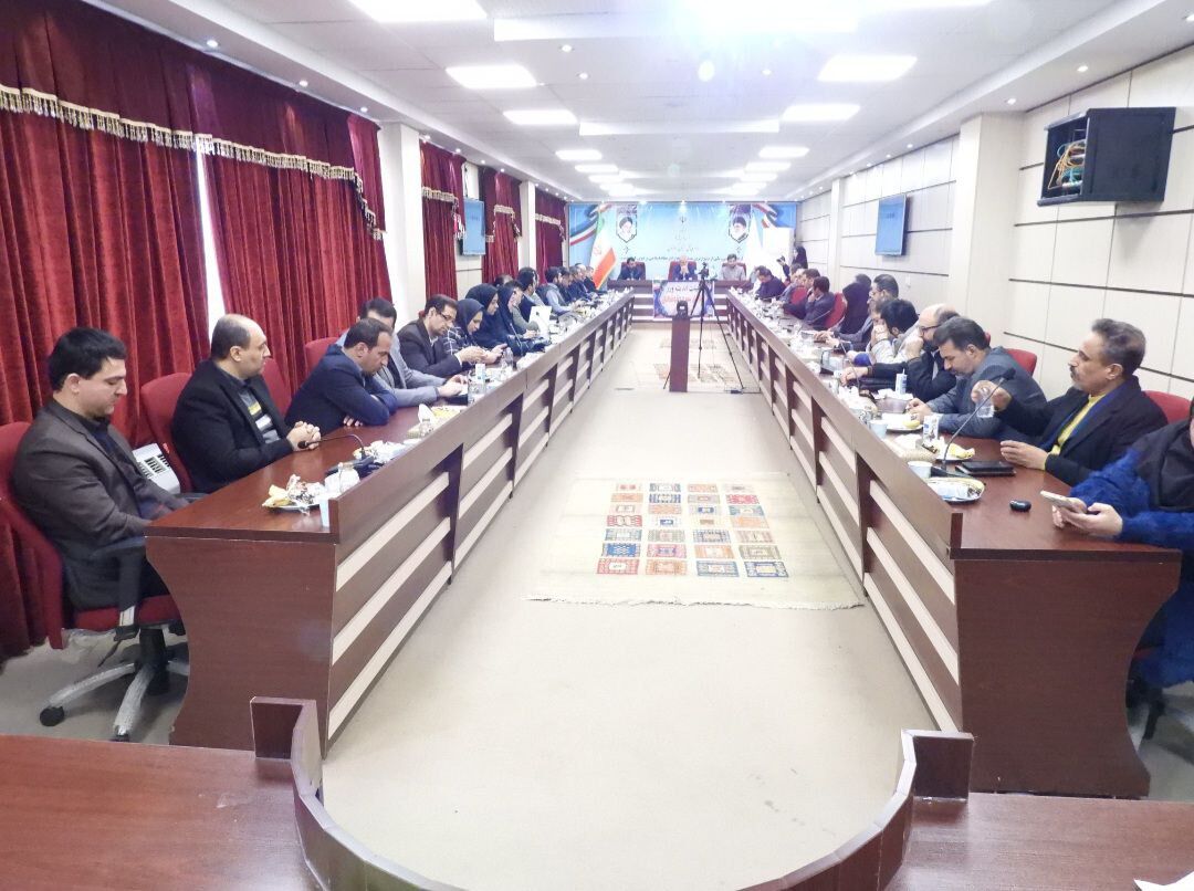 نظارت و آگاهی کلید گشایش گرههای جامعه است