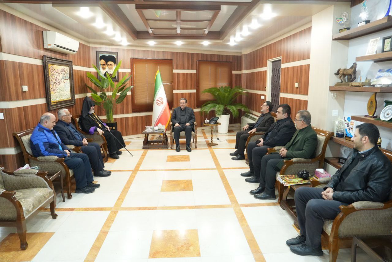 وحدت اقوام و پیروان ادیان و مذاهب از ارکان توسعه است