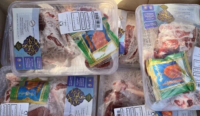 ۲۰۰ بسته گوشت گرم در شهرستان دورود توزیع می شود
