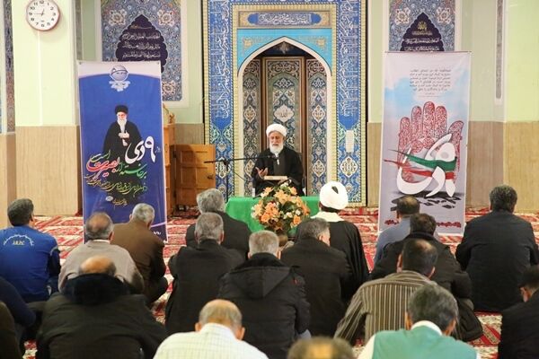 حماسه 9 دی نشانگر اتحاد، ولایتمداری و وفاداری مردم به انقلاب اسلامی است