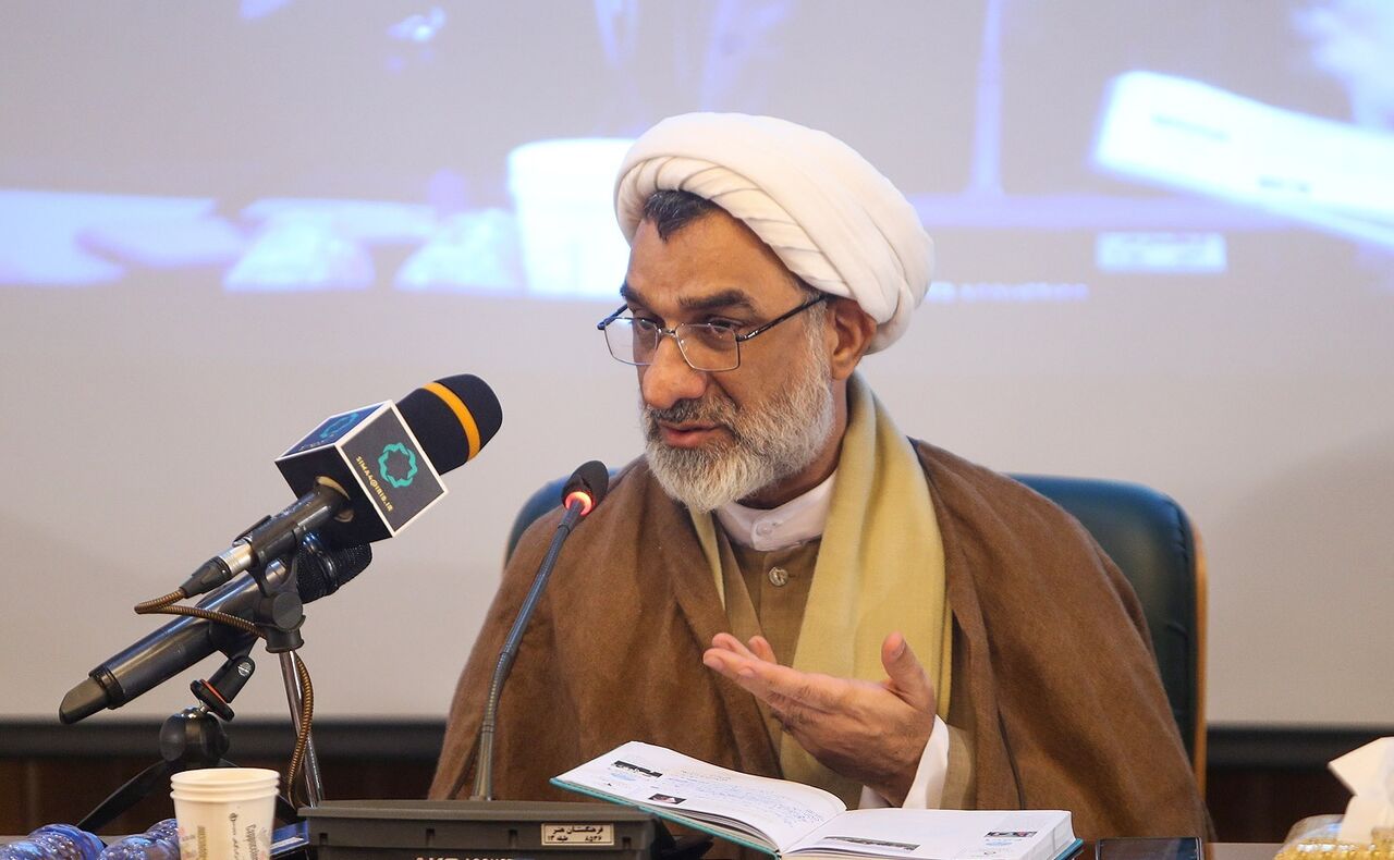 خسروپناه: هنر اسلامی همواره با حکمت عجین بوده/ شاهحسینی: هنر ایرانی اسلامی جز با مکتب رضوی تبیین نمیشود