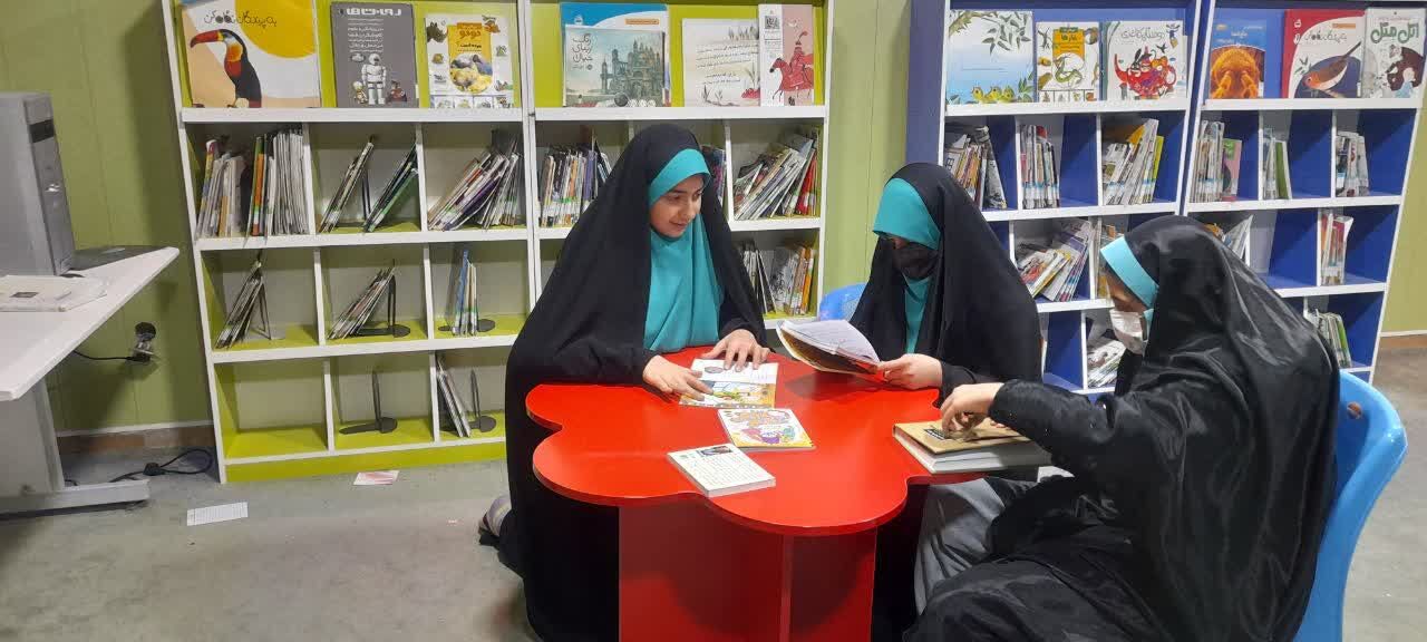 اجرای طرح پنجشنبههای کتابخوانی با هدف آشتی با یار مهربان