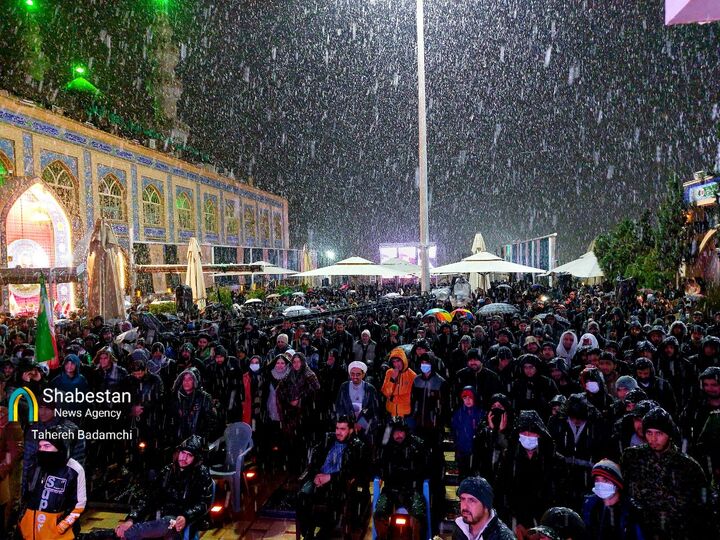 گرم مثل دل‌های زائرانِ در برف؛ سوز فراق در قرارِ ۱:۲۰