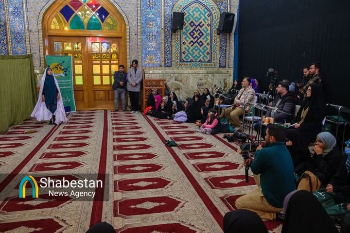 تربیت هنرمند مسجدی کاری فاخر و ارزشمند است