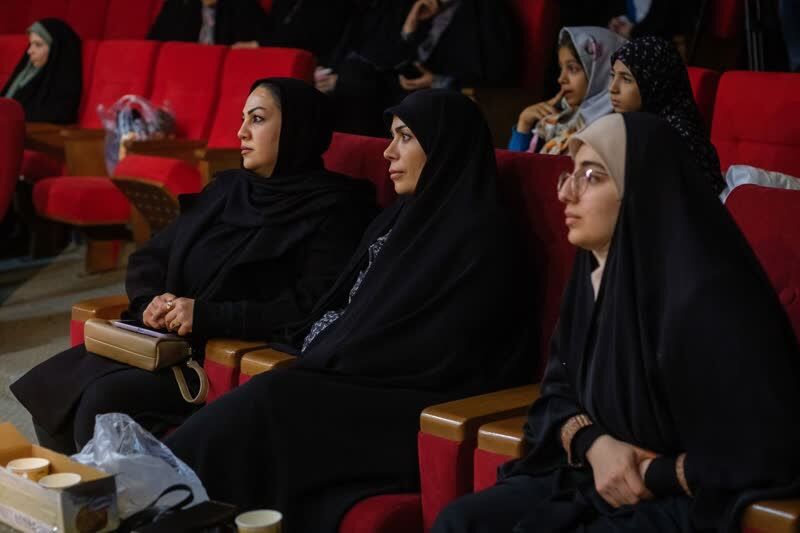 افتخار آفرینی کانون معصومیه در رویداد مردمی جشنواره تئاتر بچههای مسجد