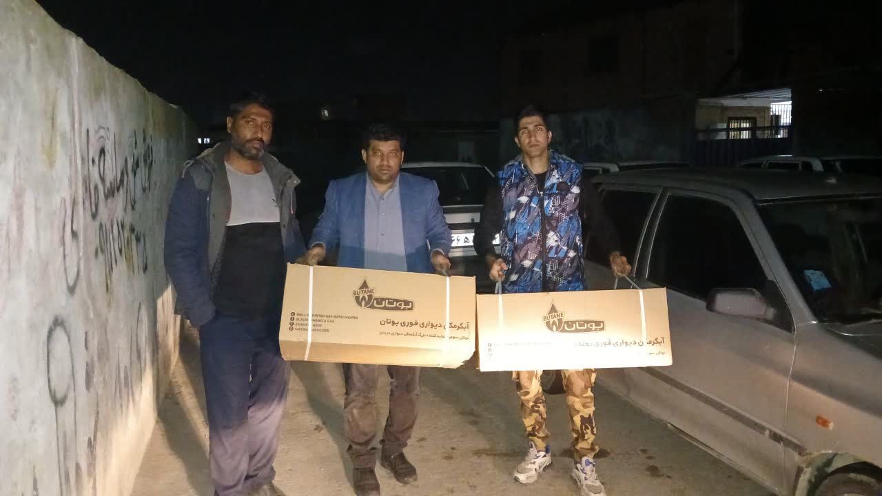 دستهای مهربان بچههای مسجدی این بار خانههای کویمهرگان نکا را گرم کرد
