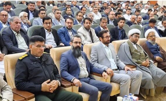 خشت اول در توسعه شهرستان ایرانشهر، بهره‌گیری از نیروی انسانی مؤثر و توانمند موجود است