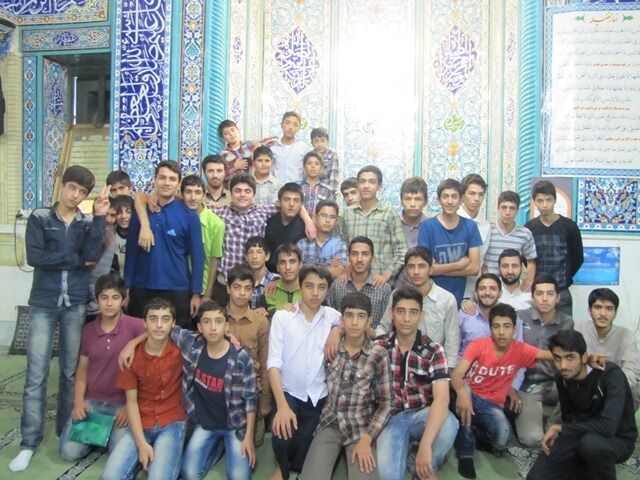 مساجد اصفهان کلاس معنوی برای دانش آموزان معتکف میشوند