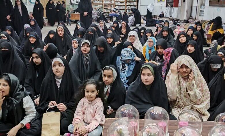 مساجد اصفهان کلاس معنوی برای دانش آموزان معتکف میشوند