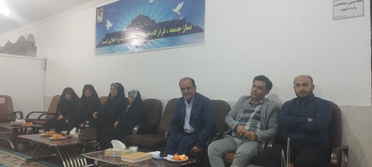 حجت الاسلام برسیاه: خادمی و جاروکاری مسجد را بر هر پست و جایگاه ترجیح میدهم