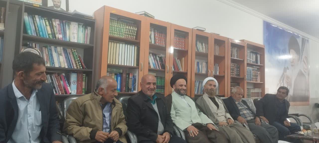 حجت الاسلام برسیاه: خادمی و جاروکاری مسجد را بر هر پست و جایگاه ترجیح میدهم