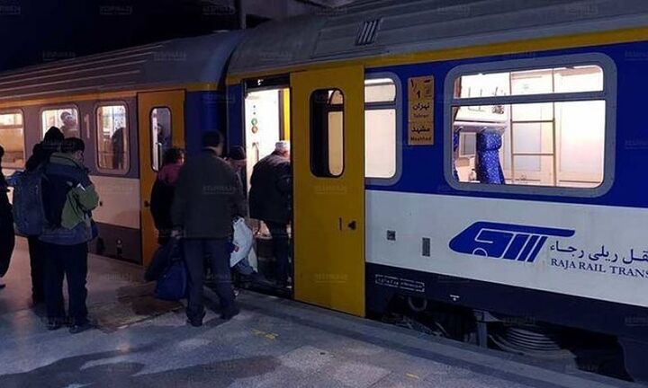 آغاز پیش‌فروش بلیت‌ قطارهای مسافری بهمن‌ماه از ۲۴ دی