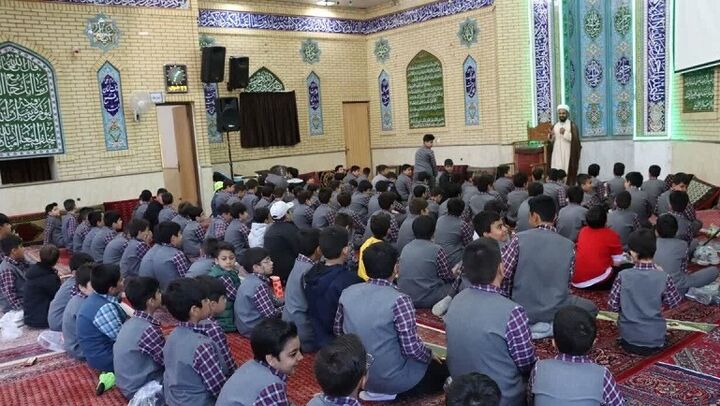 ضرورتِ هم‌افزایی منزل، مسجد، مدرسه برای حیات طیبه