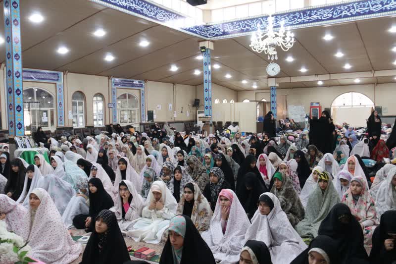 اعتکاف، لحظه‌های ناب با خدا بودن است